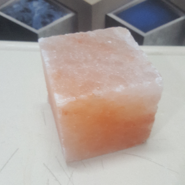 himalayan salt  block  ( pink )